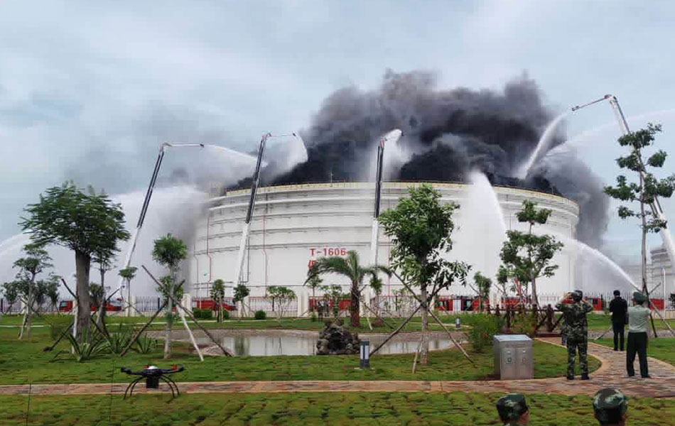 全国首次最大规模的消防救援演练 