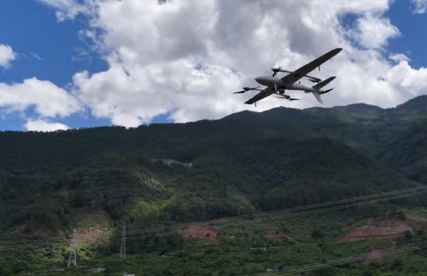 凉山州：盐源县森林草原防灭火低空试点应用成效显著